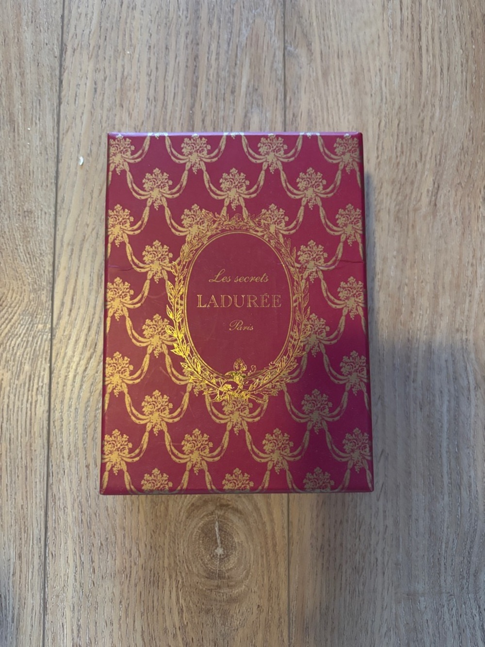 ✨Ladurée Paris Decorative Gift Box in Burgundy and Gold